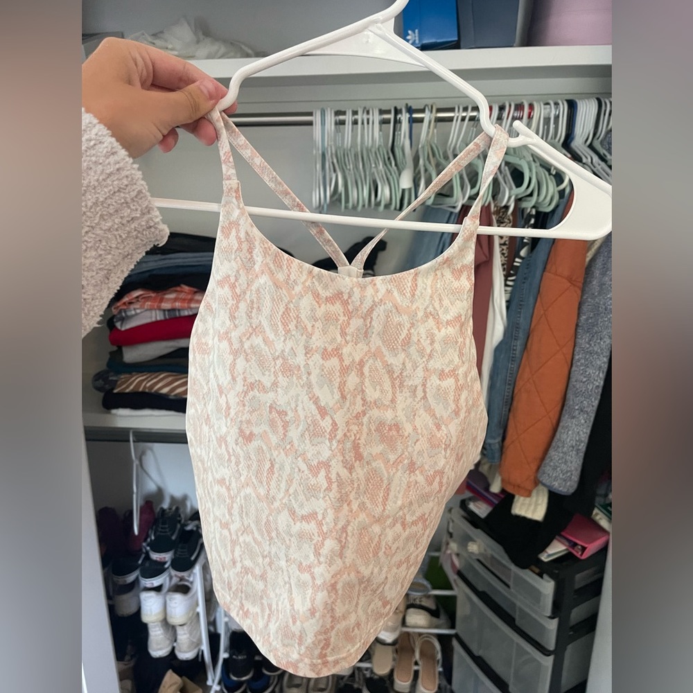 Fits like align from lulu